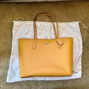 Coach City Tote in Unique Mustard Leather